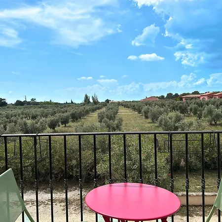 호텔 Terriciae Aux Portes De Les Alpilles 3*