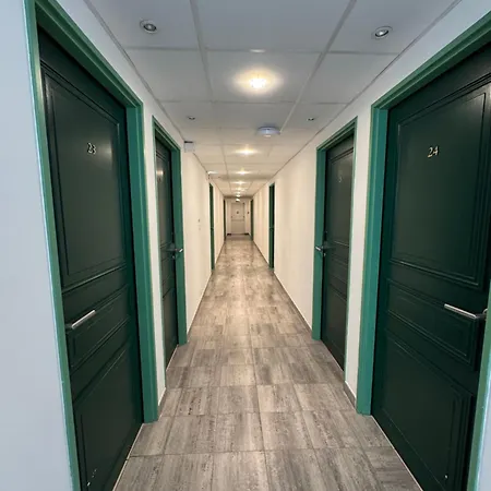 Terriciae Aux Portes De Les Alpilles Hotel 3*