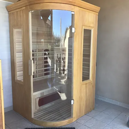 Terriciae Aux Portes De Les Alpilles Hotel 3*